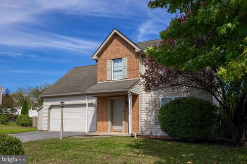 265 Chestnut St, MOUNT WOLF, PA, 17347-7502 | Card Image