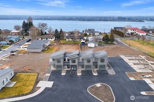 e25-601 S Dorsing St, Moses Lake, WA, 98837-4067 | Card Image