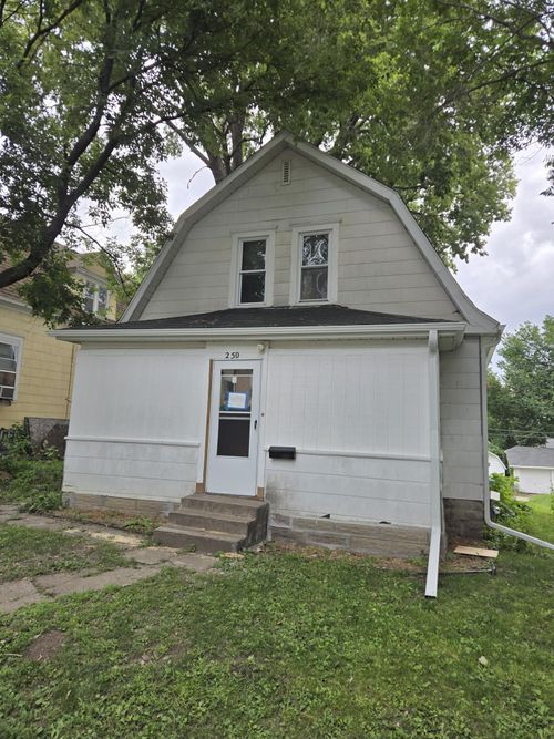 250 Irving Ave N, Minneapolis, MN, 55405-1231 | Card Image