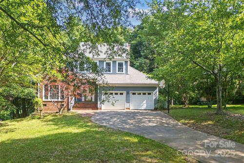 9423 Fairmead Dr, Charlotte, NC, 28269-9790 | Card Image