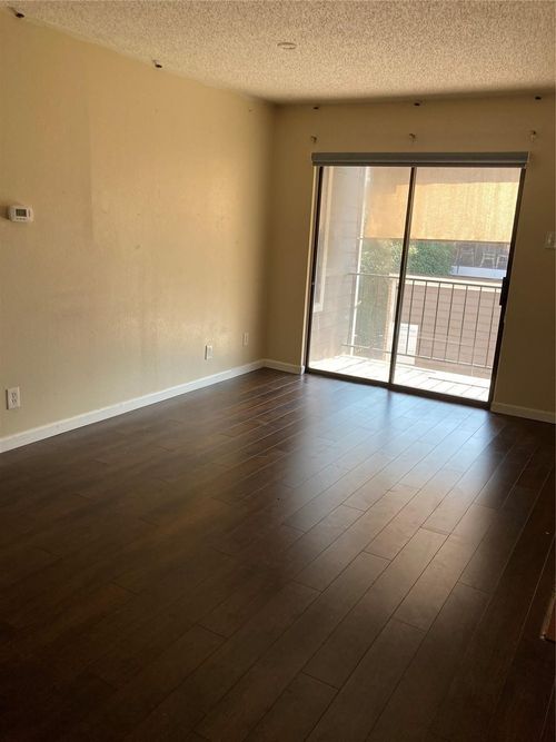 apt-226-9170 Forest Ln, Dallas, TX, 75243-8930 | Card Image
