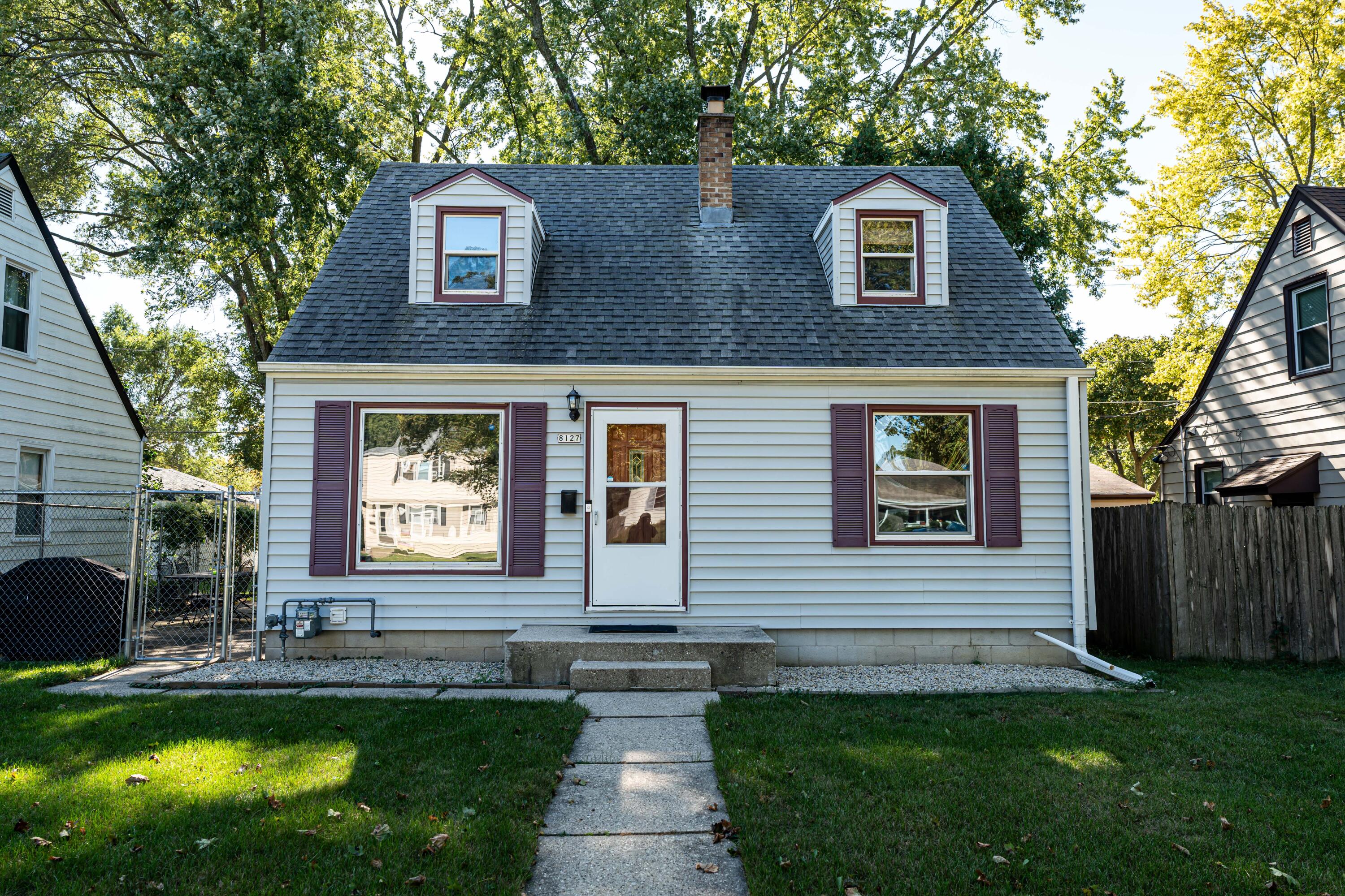 Keefe Ave, Milwaukee, WI 53222