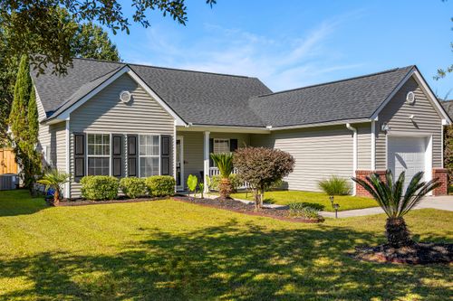 246 Dovetail Cir, Summerville, SC, 29483-7052 | Card Image