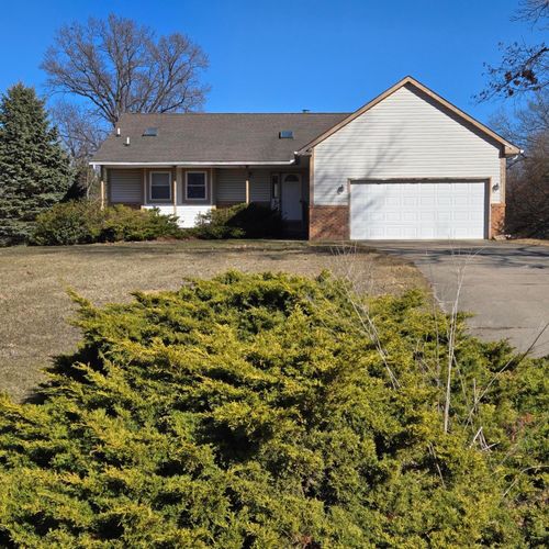 9027 Clover Dr, Milan, MI, 48160-9759 | Card Image