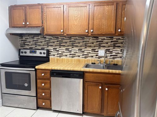 apt-2q-3760 Inverrary Dr, LAUDERHILL, FL, 33319-5157 | Card Image
