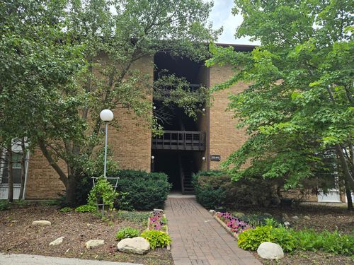 76-d-5544 E Lake Dr, Lisle, IL, 60532-2682 | Card Image