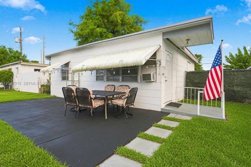 2118 Coolidge St, Hollywood, FL, 33020-2331 | Card Image