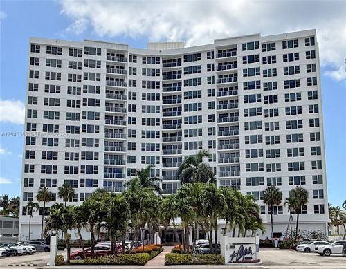 604-3505 S Ocean Dr, Hollywood, FL, 33019-2831 | Card Image