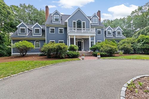 105 East St, Hingham, MA, 02043-1961 | Card Image