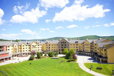 240-QII - 240 QII Jackson Gore Inn, Condo with 0 bedrooms, 1 bathrooms and null parking in Ludlow VT | Image 1