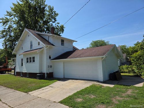 803 S Oakley St, Saginaw, MI, 48602-2250 | Card Image