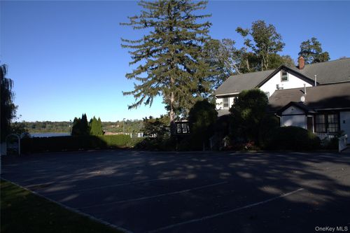 161 Rose Dr, Ronkonkoma, NY, 11779-3144 | Card Image