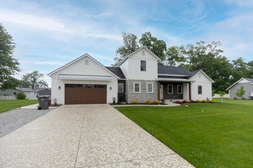 21536 Fieldview Dr, Edwardsburg, MI, 49112-8305 | Card Image