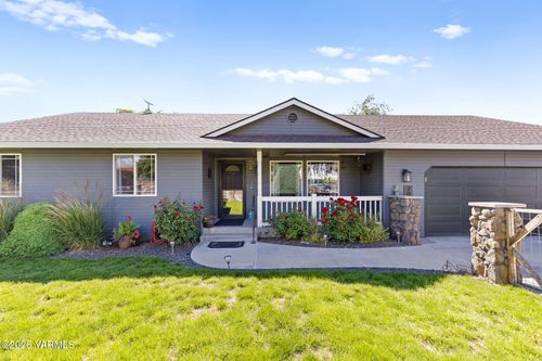 204 N 57th St, Yakima, WA, 98901-4376 | Card Image