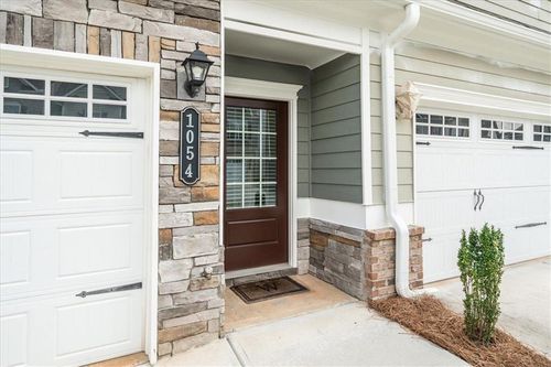 1054 Burke St, Lawrenceville, GA, 30046-5015 | Card Image