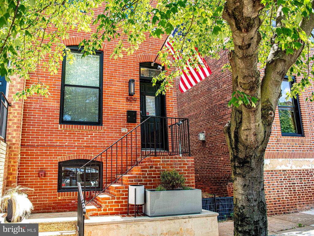 Clinton St, Baltimore, MD 21224