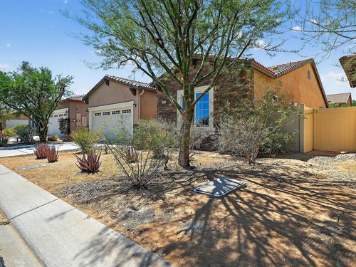 64134 Van Horn Mountain St, Desert Hot Springs, CA, 92240-7745 | Card Image