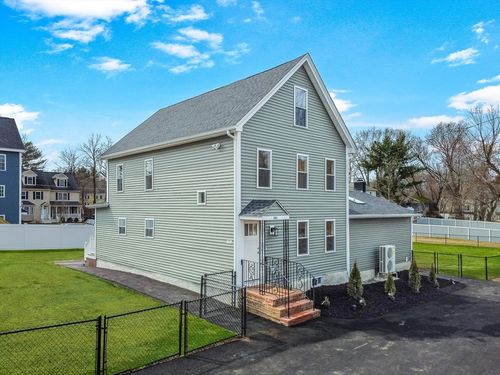 201 Aberdeen Rd, Methuen, MA, 01844-6047 | Card Image