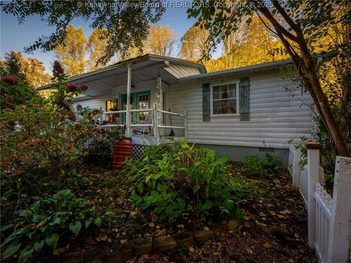 103 Chesnut Drive, Peytona, WV, 25154 | Card Image