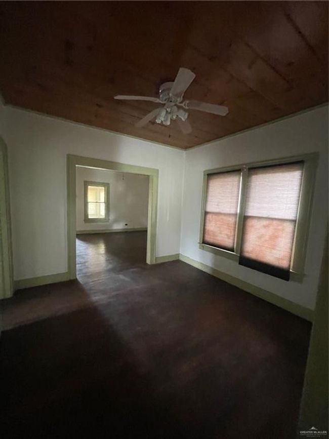129 E Jones Ave, House other with 3 bedrooms, 3 bathrooms and 2 parking in Pharr TX | Image 9