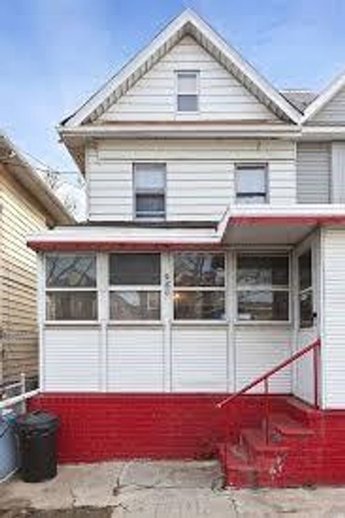 980 Lenox Rd, Brooklyn, NY, 11212-1129 | Card Image