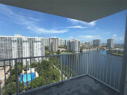 1914w-2801 Ne 183rd St, Aventura, FL, 33160-2100 | Card Image