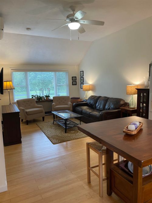 apt-4-18 Woodside Meadow Rd, York, ME, 03909-5153 | Card Image