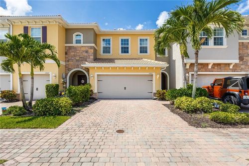 10805 Alvara Way, BONITA SPRINGS, FL, 34135-5390 | Card Image