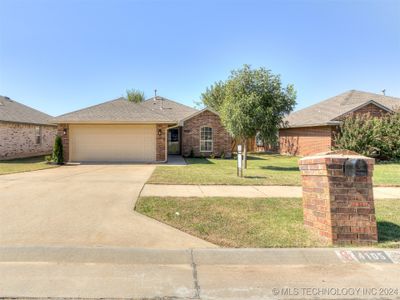 4105 Madison Avenue, House other with 3 bedrooms, 2 bathrooms and null parking in Moore OK | Image 1