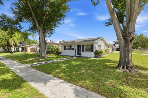 801 89th Ave N, St Petersburg, FL, 33702-3015 | Card Image