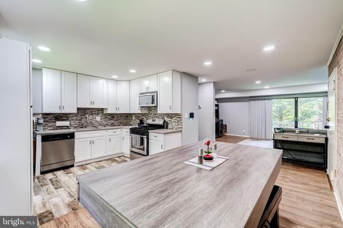 apt-101-6012 Westchester Park Dr, COLLEGE PARK, MD, 20740-2822 | Card Image