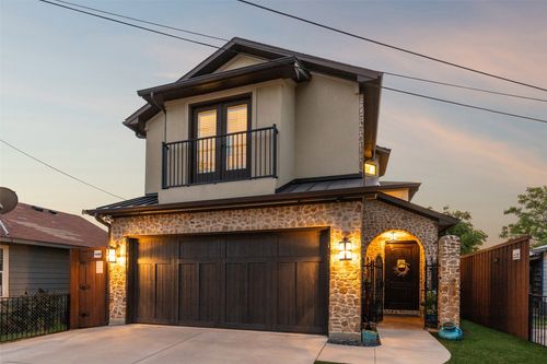 3105 Pastor St, Dallas, TX, 75212-2930 | Card Image