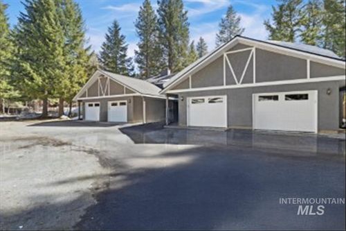 b3-812 Carico Ct, McCall, ID, 83638 | Card Image