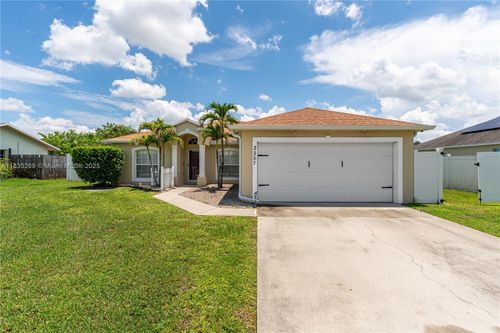 2357 Sw Chestnut Ln, Port St. Lucie, FL, 34953-1924 | Card Image