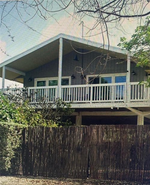 385 Orange Ave, Marathon, FL, 33050-5716 | Card Image