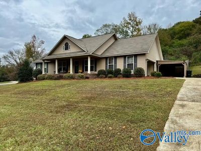 3235 Berkley Hills Drive W, House other with 3 bedrooms, 2 bathrooms and null parking in Southside AL | Image 1