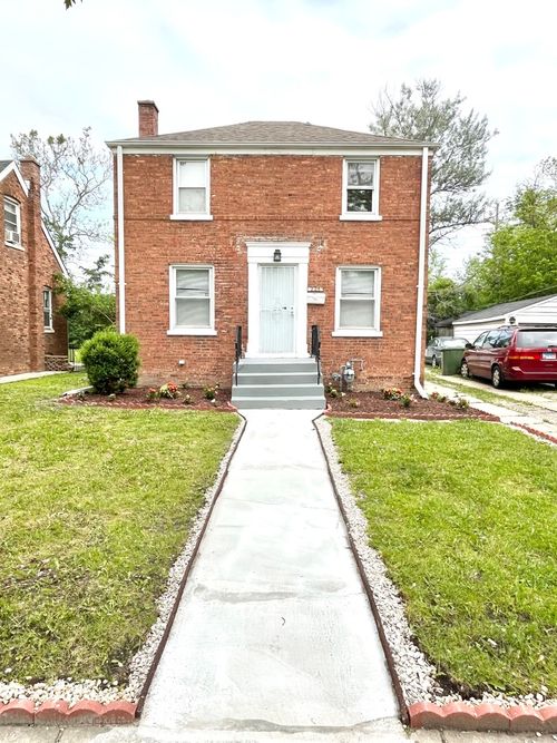 228 E 140th Pl, Dolton, IL, 60419-1102 | Card Image