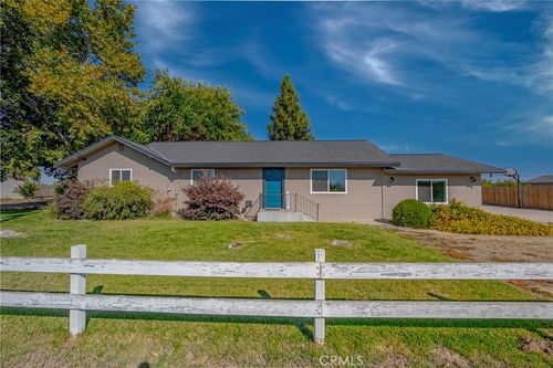 8320 Liberty, Winton, CA, 95388-9404 | Card Image