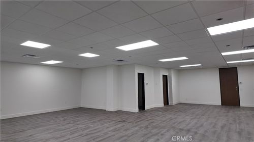 1801 W Romneya Dr, Anaheim, CA, 92801-1830 | Card Image
