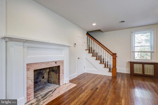 8114 Old Georgetown Rd, House other with 5 bedrooms, 3 bathrooms and null parking in BETHESDA MD | Image 7