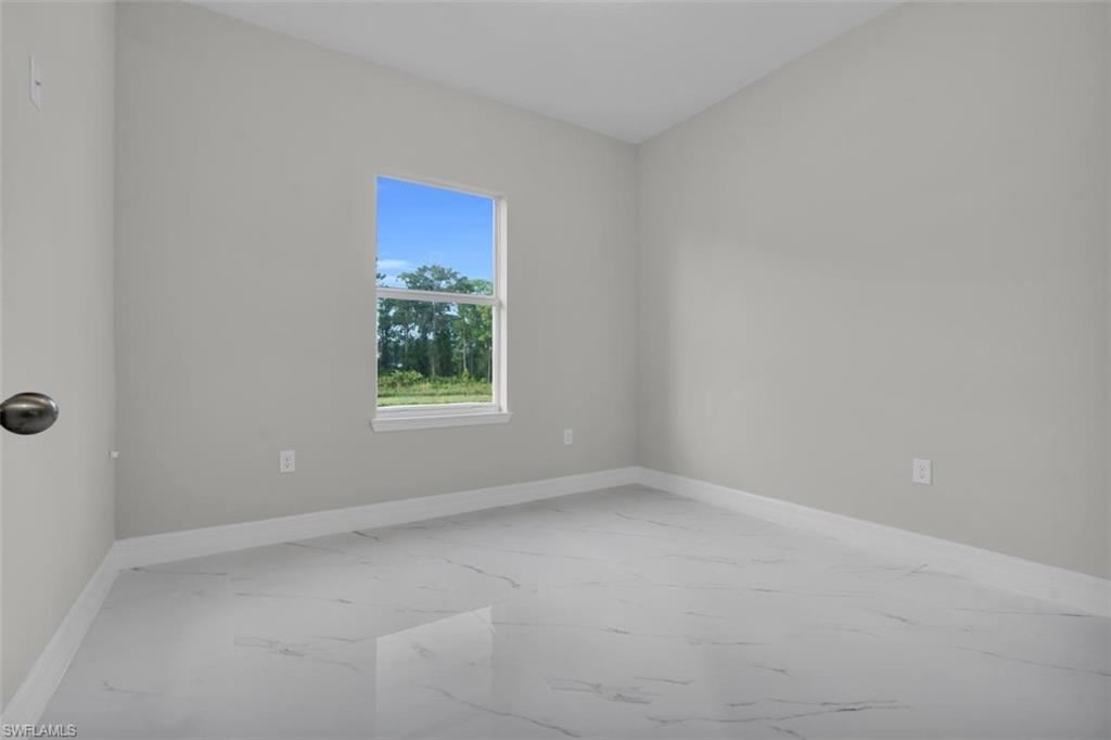 Residential in LEHIGH ACRES 4
