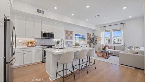 1298 Hummingbird Pl, Montebello, CA, 90640-2496 | Card Image