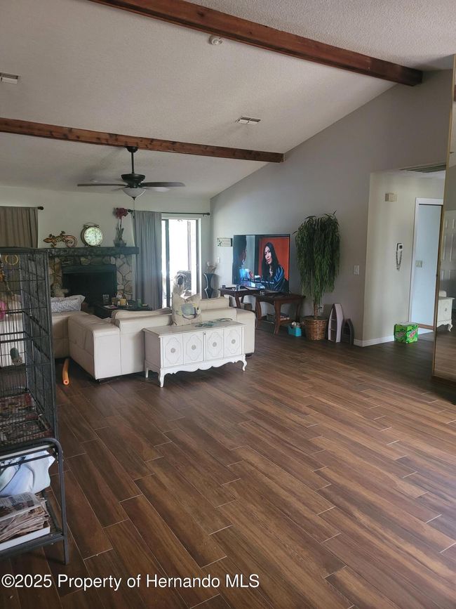 6231 Wayside Ct, House other with 3 bedrooms, 2 bathrooms and null parking in SPRING HILL FL | Image 4