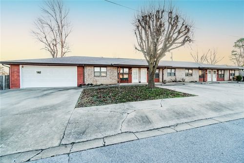 907 S 11th Street, Rogers, AR, 72756 | Card Image