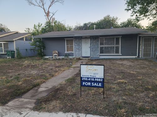 4106 Wild Oak Dr, San Antonio, TX, 78219-3925 | Card Image