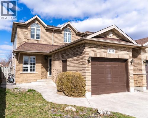 1010 Silverdale Dr, Windsor, ON, N9G2R8 | Card Image