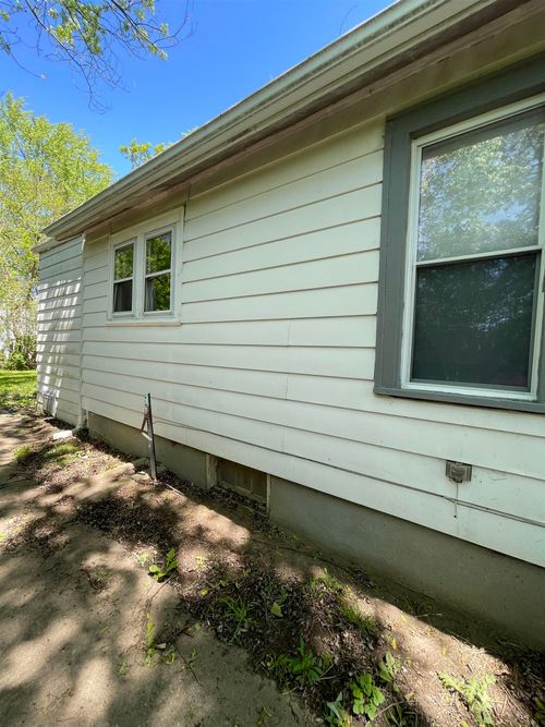 2734 Cumings Ave, Flint, MI, 48503-3403 | Card Image