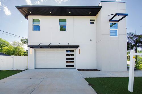 902 W Sligh Ave, TAMPA, FL, 33604-5924 | Card Image