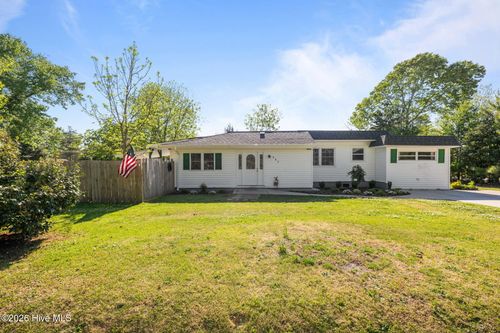 302 Fleetwood St, Havelock, NC, 28532-2020 | Card Image