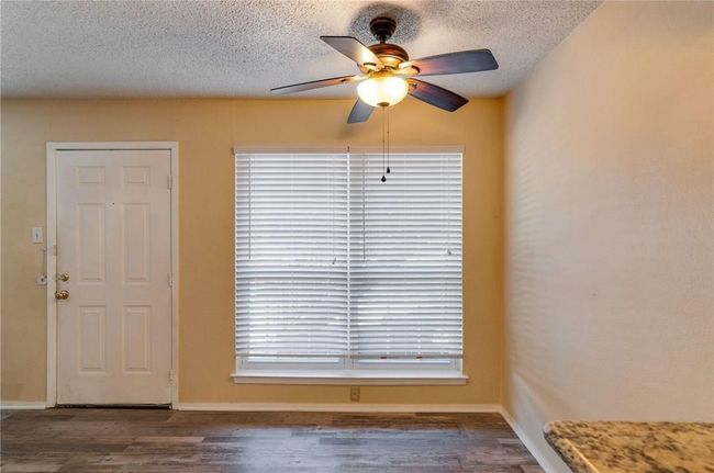 411 S Dooley St, Condo with 10 bedrooms, 5 bathrooms and 8 parking in Grapevine TX | Image 30